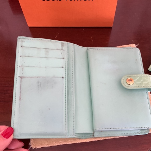 LV set of wallet and key chain - Picture 2 of 4